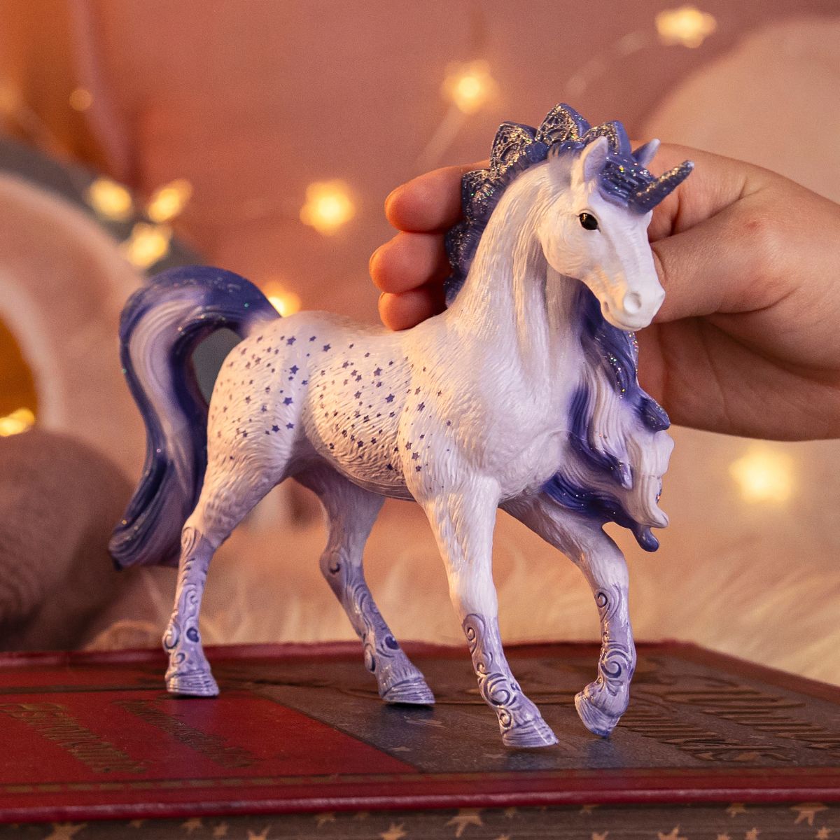 Cosmos Unicorn Stallion 70858 | schleich
