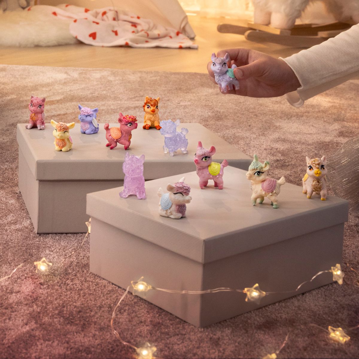 Hatching Alpaca Blind Bag - 1 unit A70670 | Schleich USA Inc.