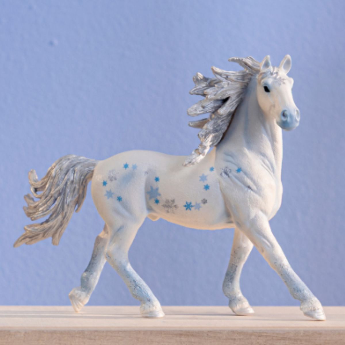 Limited-Edition Holiday Horse