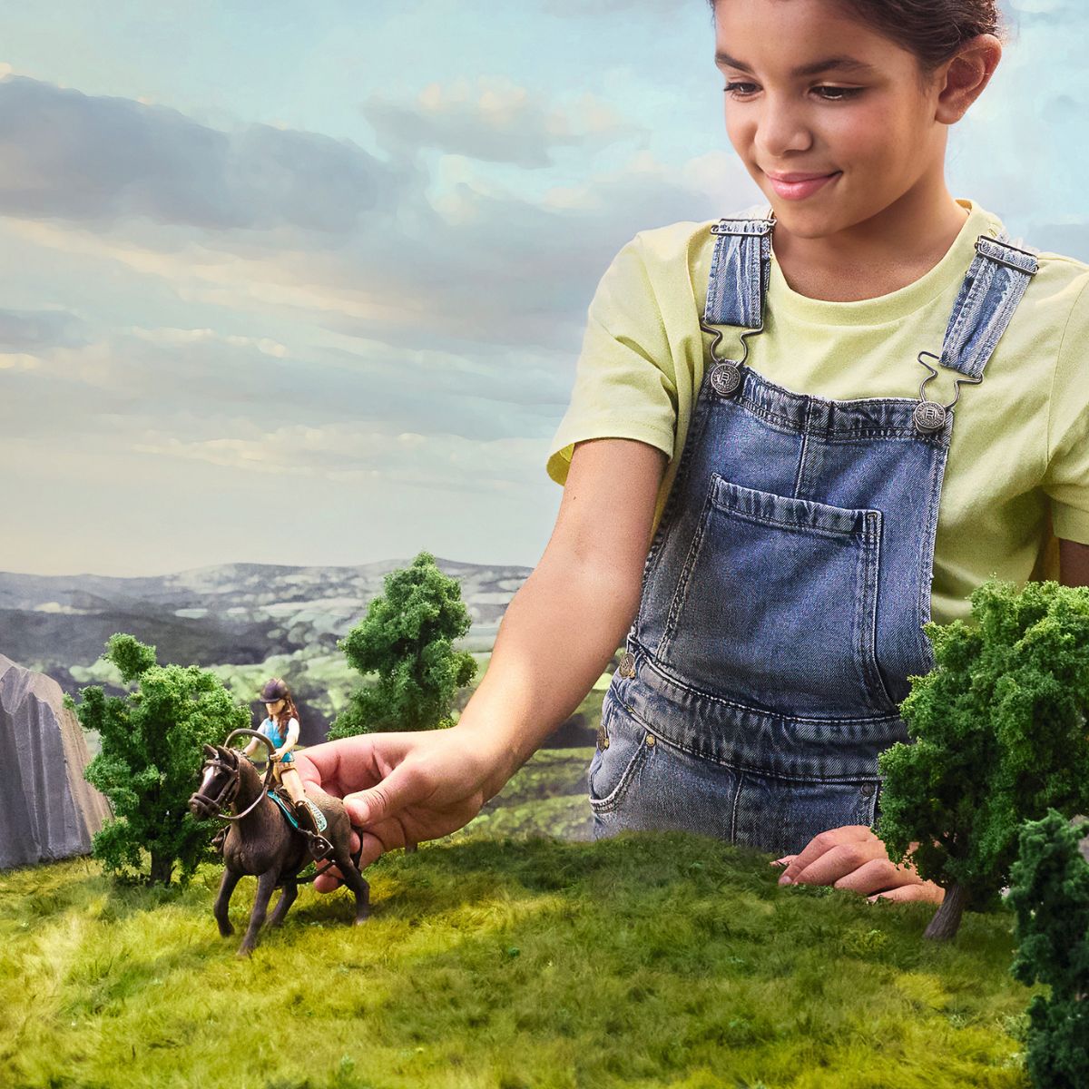 Horse Club Lisa & Storm- New Edition 42712 | Schleich USA Inc.