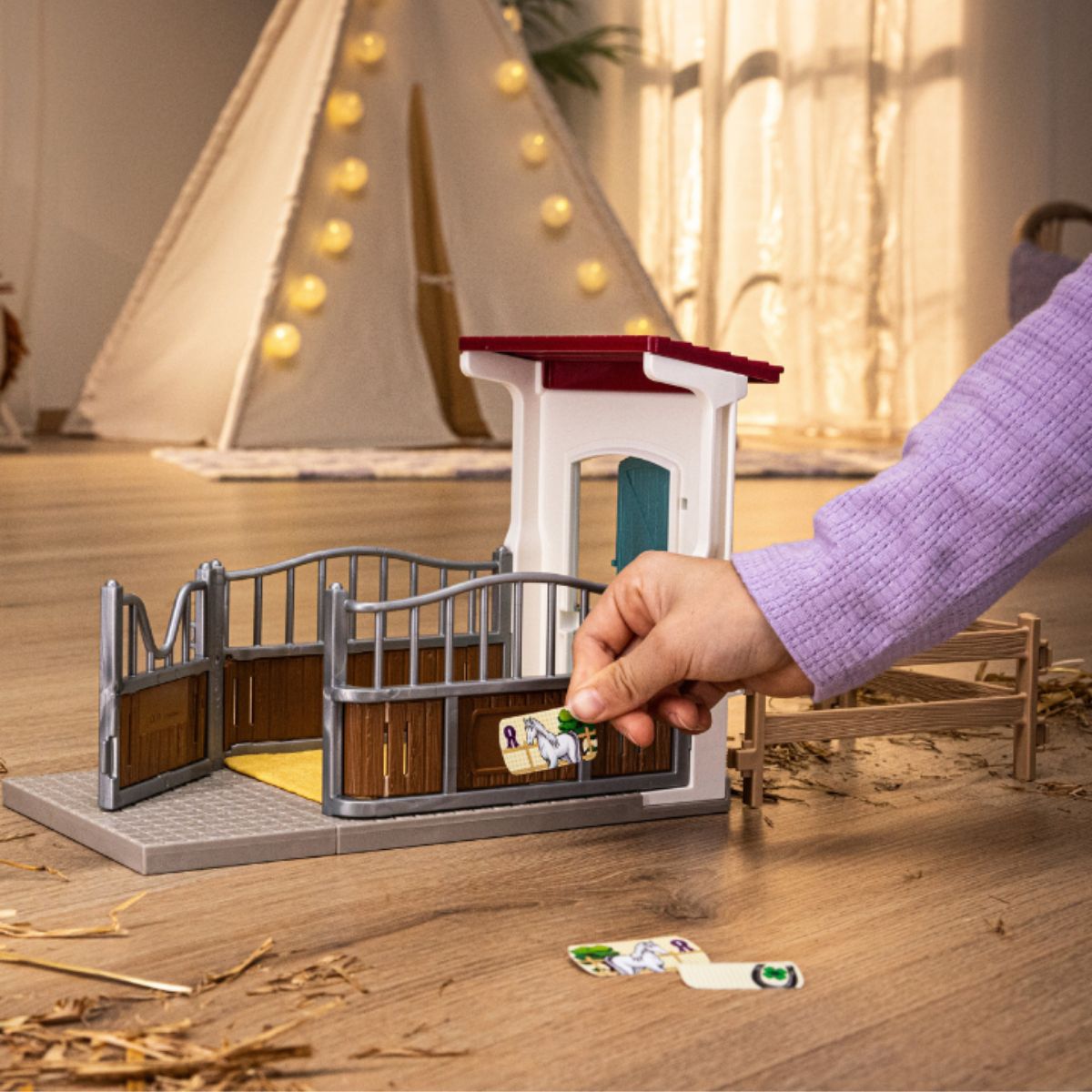 Modular horsebox 72291 | Schleich USA Inc.