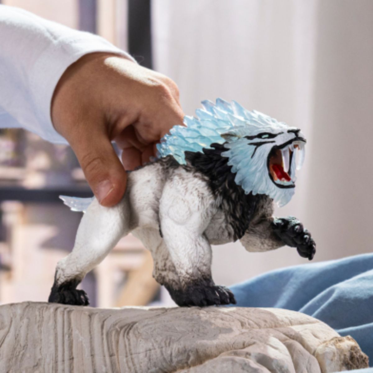 Saber Tooth Tiger 72281 | Schleich USA Inc.
