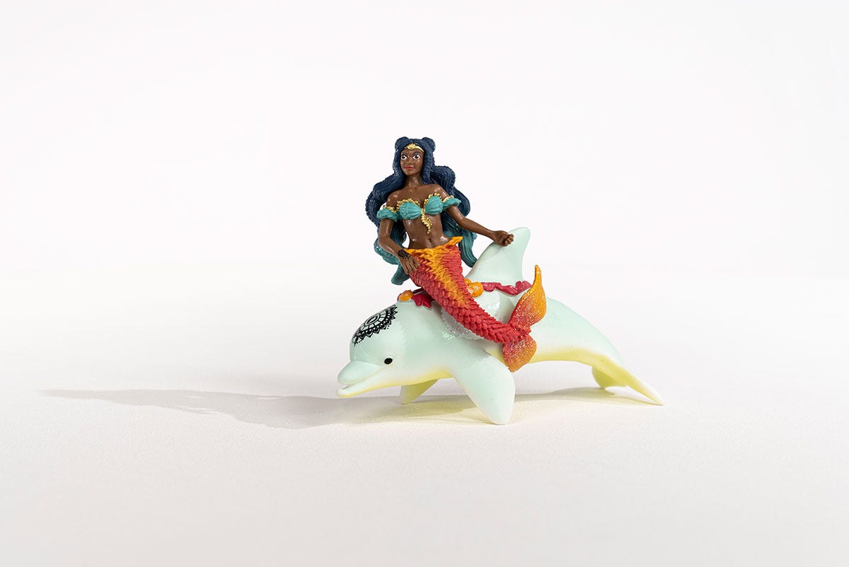 Isabelle on Dolphin 70719 BAYALA® | schleich