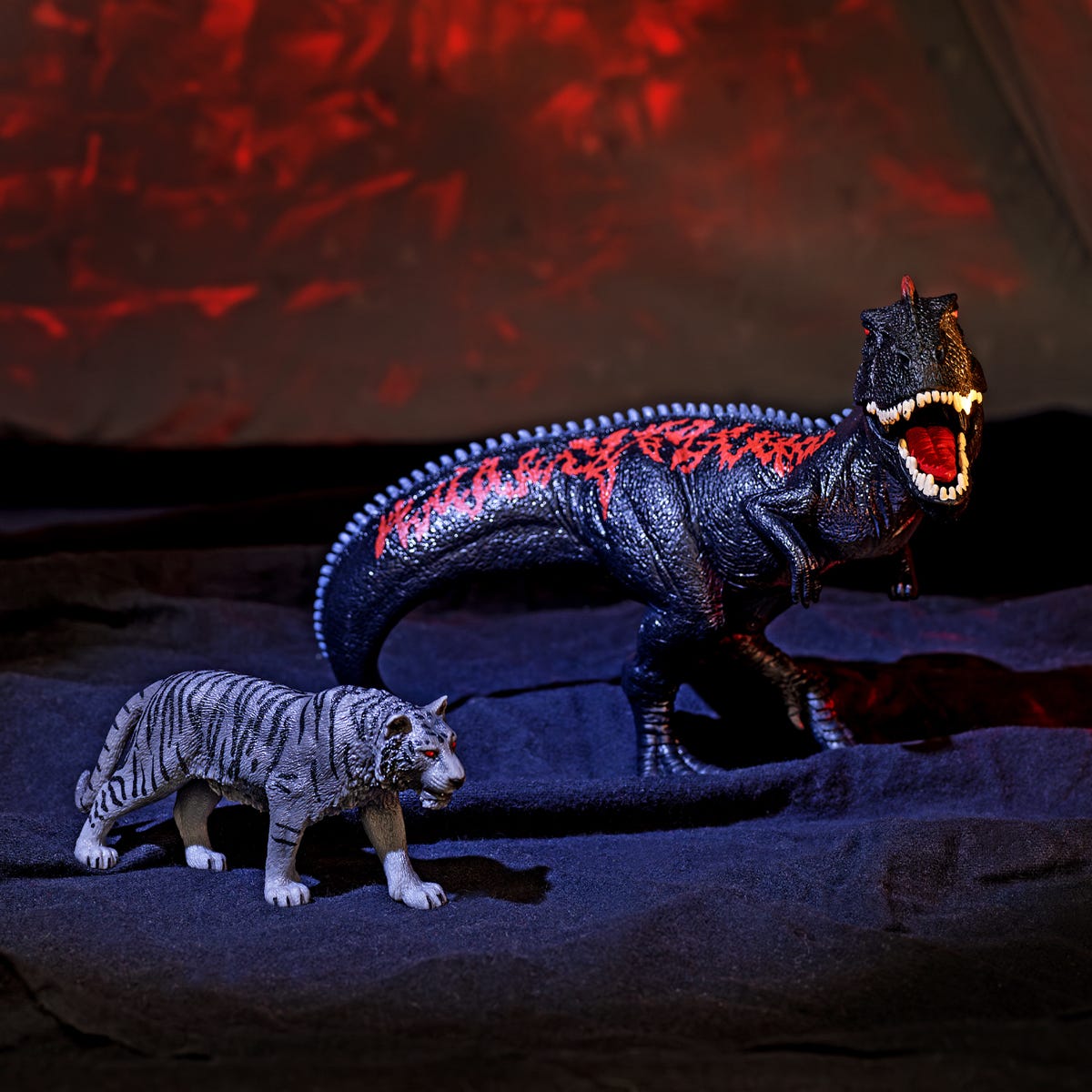 Limited-Edition Midnight Giganotosaurus 72208 DINOSAURS | schleich